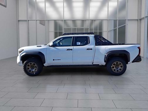 2026 Toyota Tacoma Hybrid Trailhunter