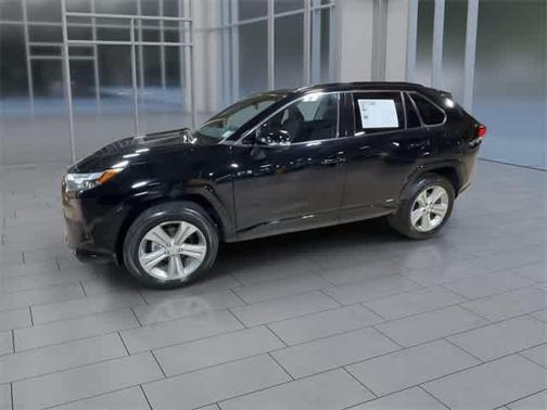 2022 Toyota RAV4 Hybrid SE