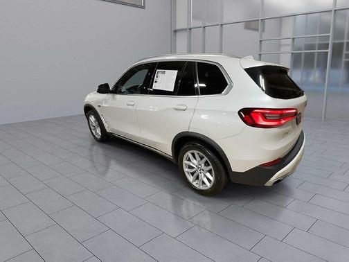 2022 BMW X5 PHEV xDrive45e