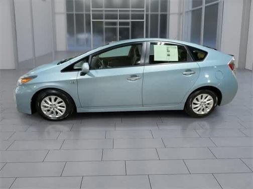2012 Toyota Prius Plug-in Base