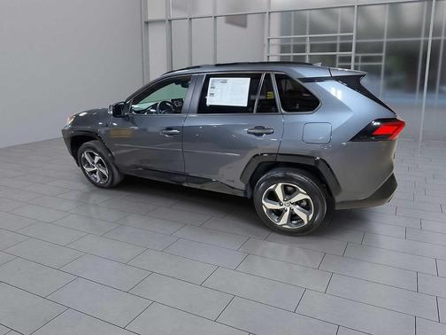 2023 Toyota RAV4 Prime SE