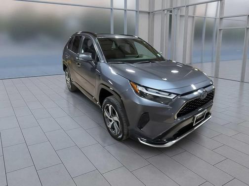 2023 Toyota RAV4 Prime SE