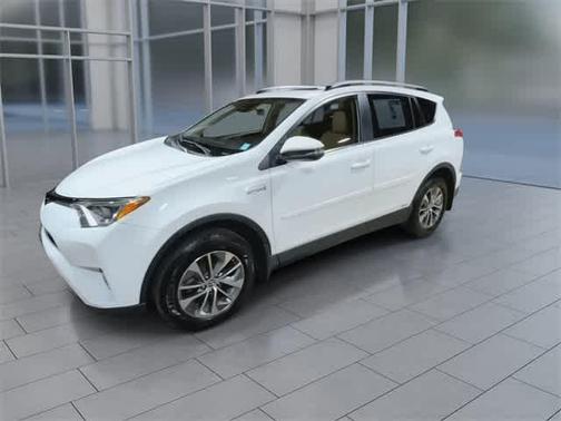 2018 Toyota RAV4 Hybrid XLE