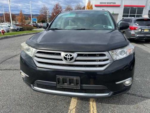 2012 Toyota Highlander SE