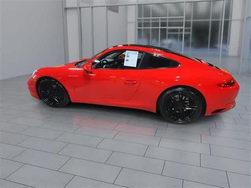 2019 Porsche 911 Carrera