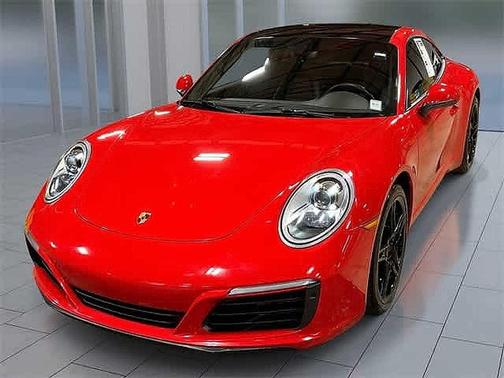 2019 Porsche 911 Carrera