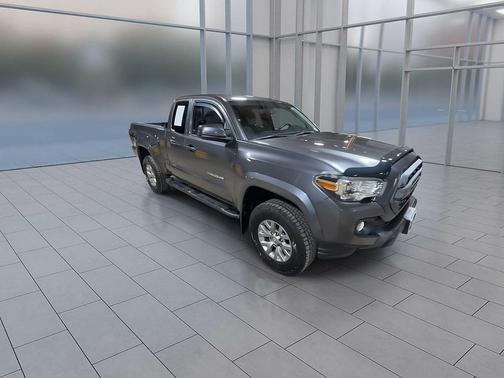 2017 Toyota Tacoma SR5