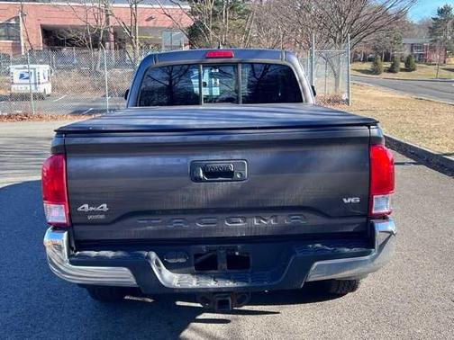 2017 Toyota Tacoma SR5