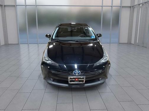 2020 Toyota Prius LE