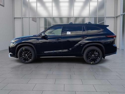 2026 Toyota Highlander XSE