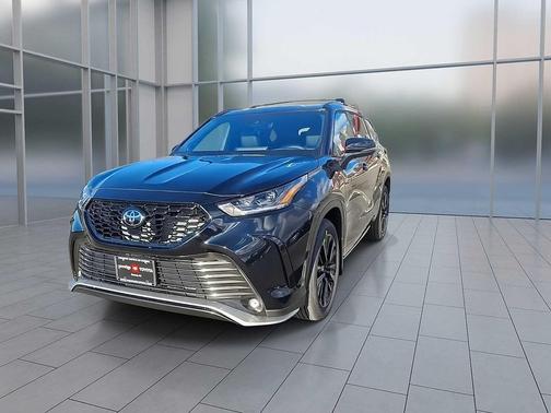 2026 Toyota Highlander XSE