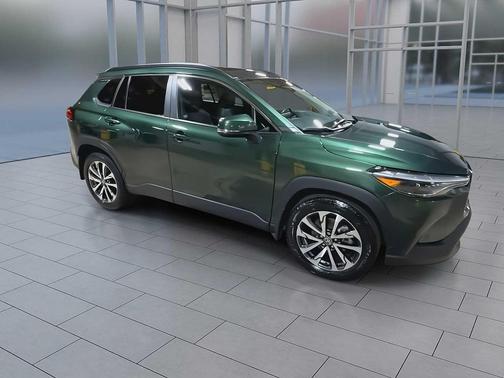 2022 Toyota Corolla Cross XLE