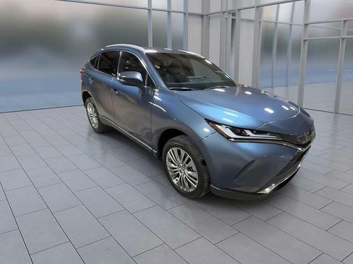 2022 Toyota Venza XLE