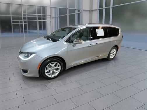 2019 Chrysler Pacifica Limited