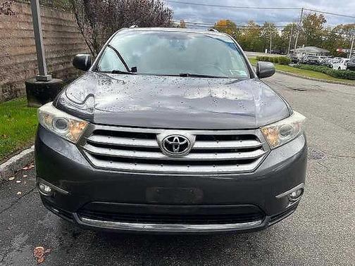 2013 Toyota Highlander SE
