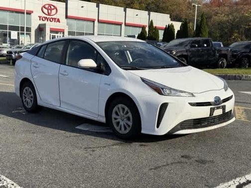 2019 Toyota Prius L