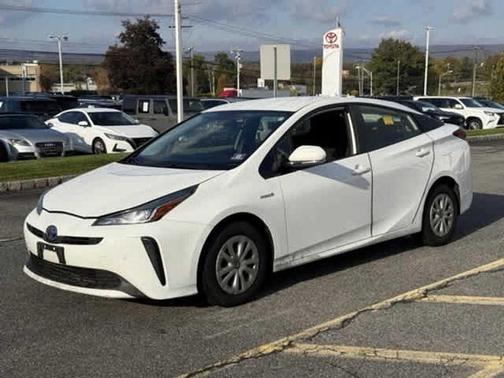 2019 Toyota Prius L
