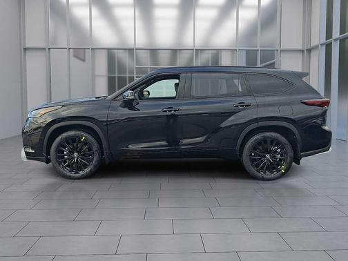 2026 Toyota Highlander XSE