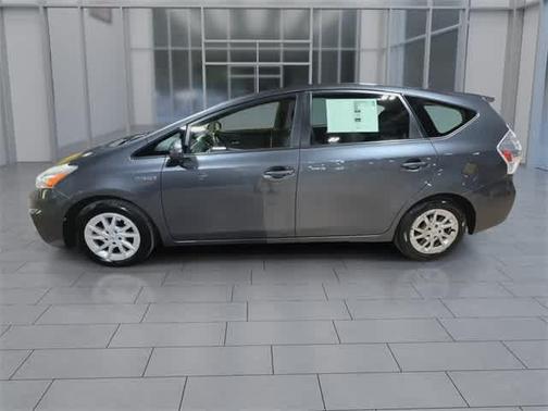 2012 Toyota Prius v Two