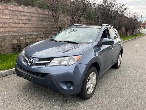 2013 Toyota RAV4 LE