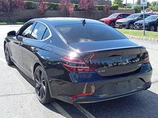 2023 Genesis G70 2.0T AWD