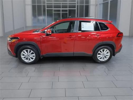 2022 Toyota Corolla Cross LE