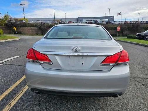2011 Toyota Avalon Base