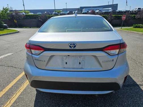 2022 Toyota Corolla Hybrid LE