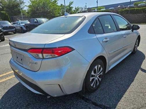 2022 Toyota Corolla Hybrid LE