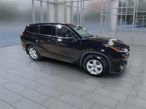 2021 Toyota Highlander LE