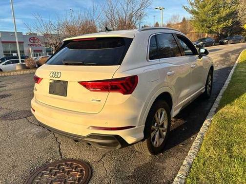 2023 Audi Q3 Premium 45 TFSI S line quattro Tiptronic