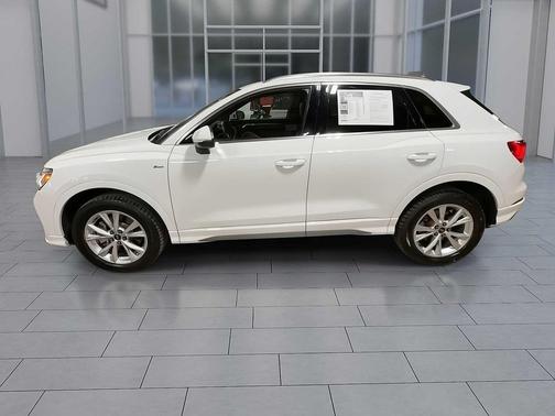 2023 Audi Q3 Premium 45 TFSI S line quattro Tiptronic