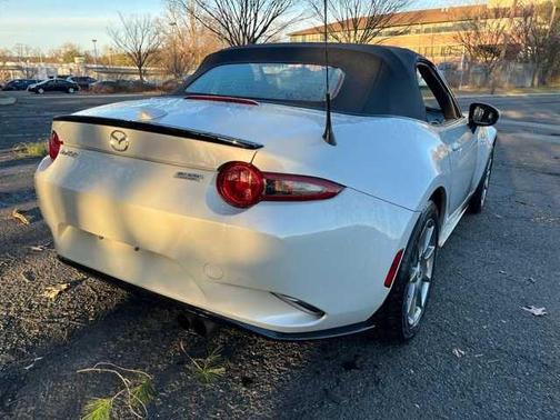 2017 Mazda MX-5 Miata Grand Touring