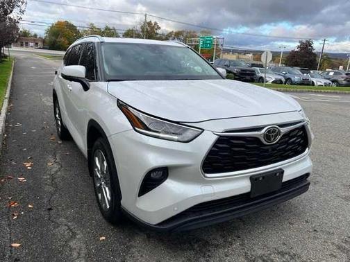 2024 Toyota Highlander Limited