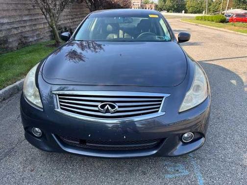 2010 INFINITI G37x Base