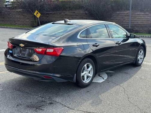 2017 Chevrolet Malibu 1LS