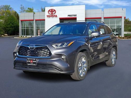 2025 Toyota Highlander Limited