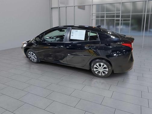2019 Toyota Prius LE