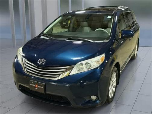 2011 Toyota Sienna XLE