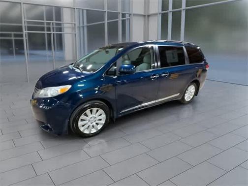 2011 Toyota Sienna XLE