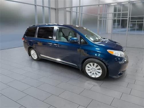 2011 Toyota Sienna XLE