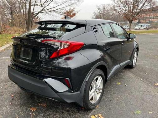 2021 Toyota C-HR LE