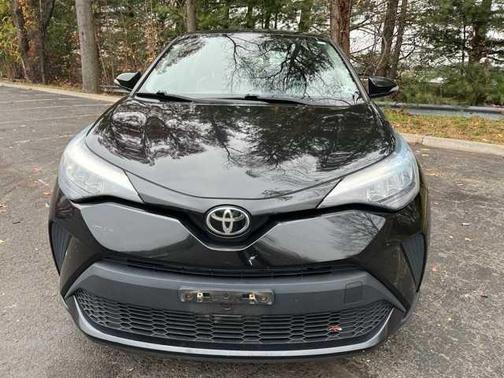 2021 Toyota C-HR LE