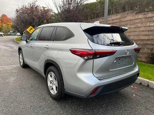 2021 Toyota Highlander L