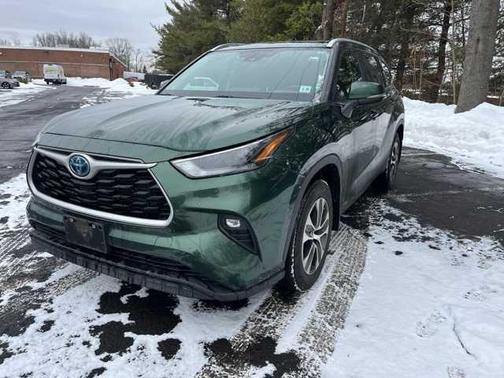 2023 Toyota Highlander Hybrid XLE