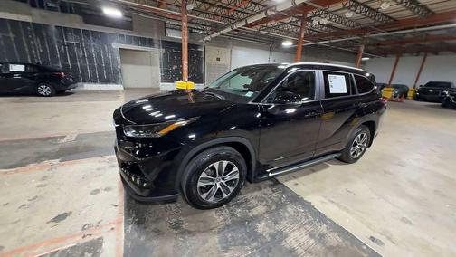 2023 Toyota Highlander XLE
