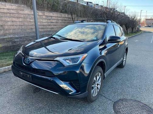 2018 Toyota RAV4 Hybrid LE