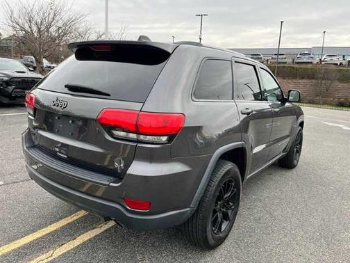2017 Jeep Grand Cherokee Laredo