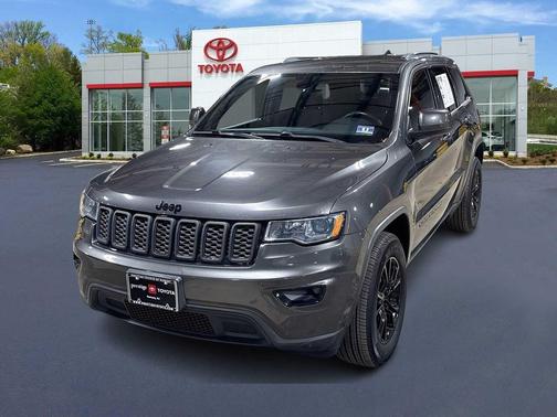 2017 Jeep Grand Cherokee Laredo