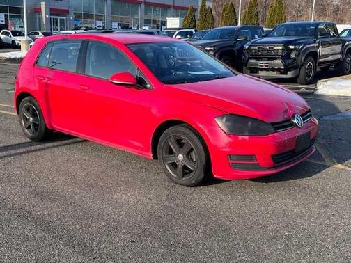 2015 Volkswagen Golf TDI SE 4-Door